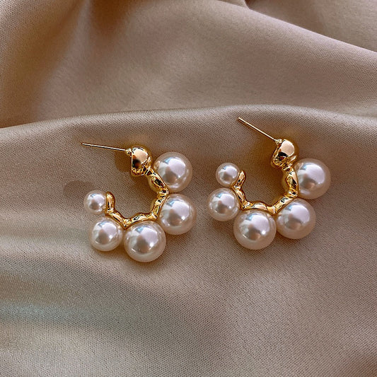 Pearl Hoops shaped earrings