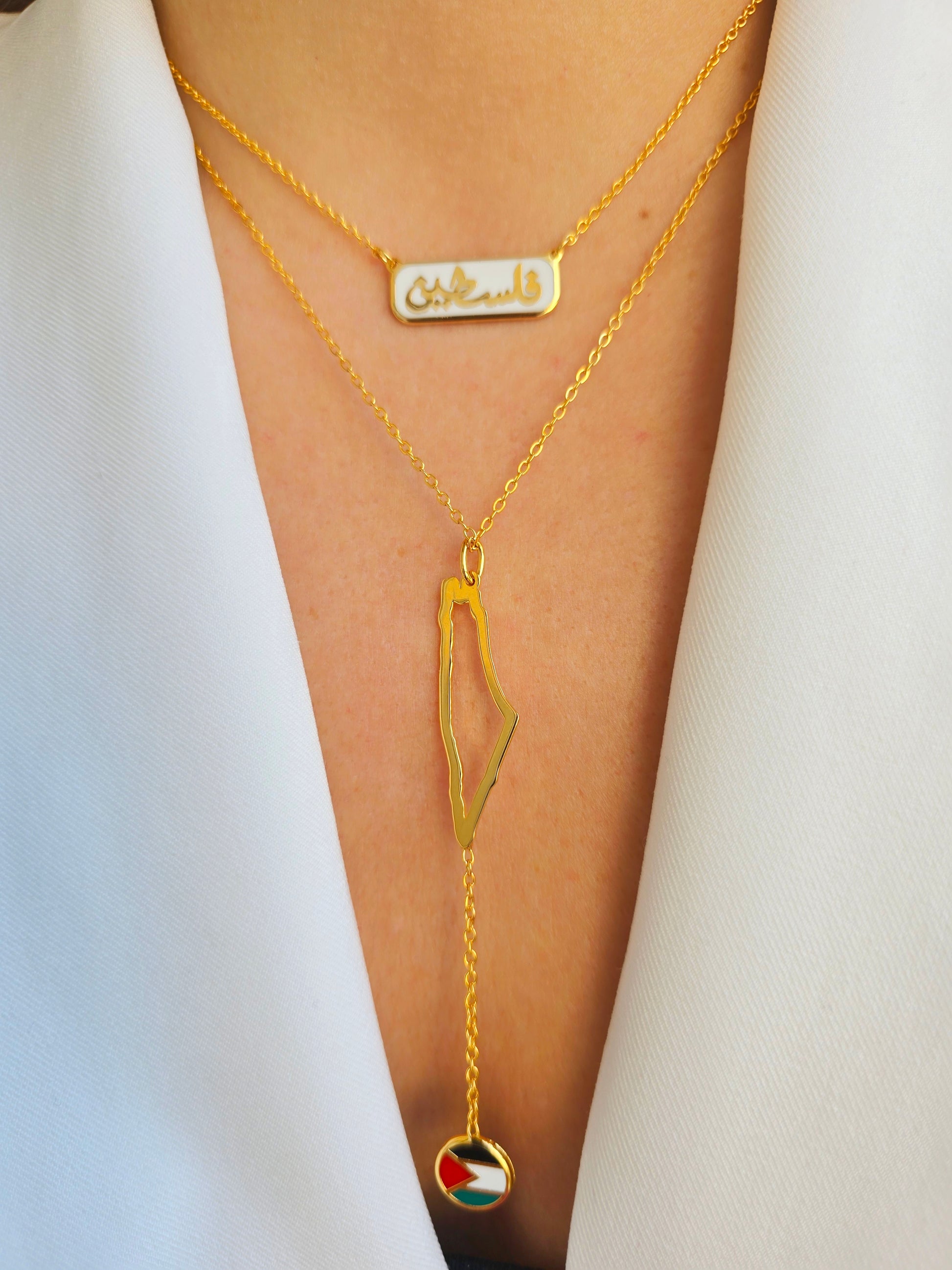 Gold-plated MiniLux necklace shaped as خريطة فلسطين with flag enamel – عقد مطلي ذهب بشكل خريطة فلسطين مع العلم بألوان المينا
