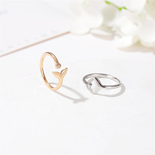 Fish tail diamond Zirconia Ring