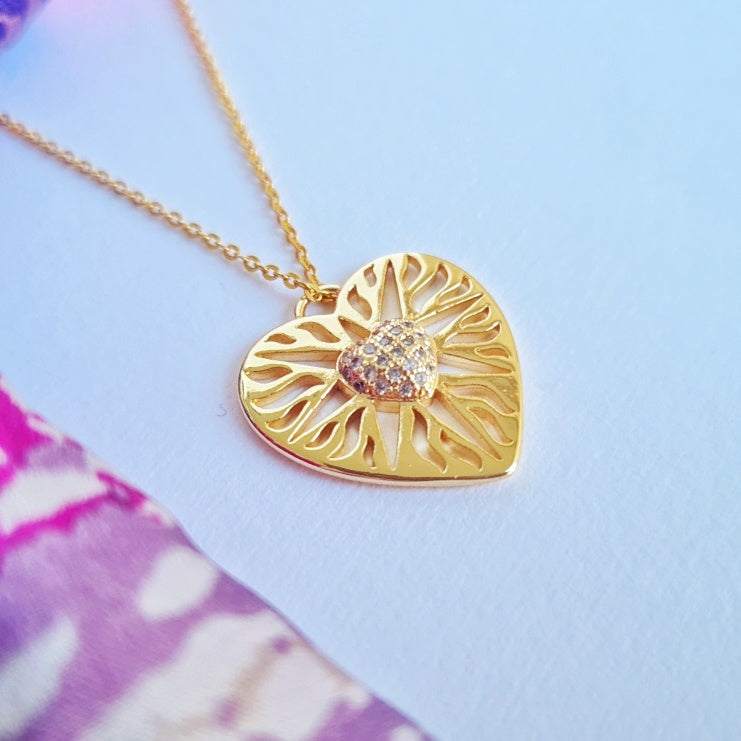 MiniLux Flame Heart Necklace – Gold Plated Statement Piece
